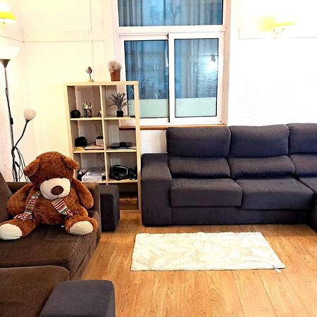 Habitacion Para Grupos Y Familias Hasta 8 Barcelona Luaran gambar